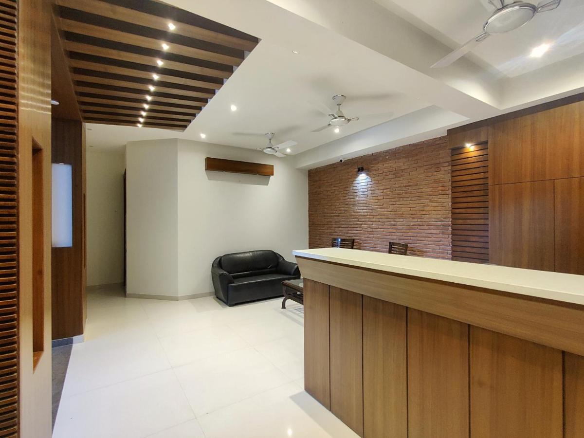 Hotel The Shacon Noida Exterior foto